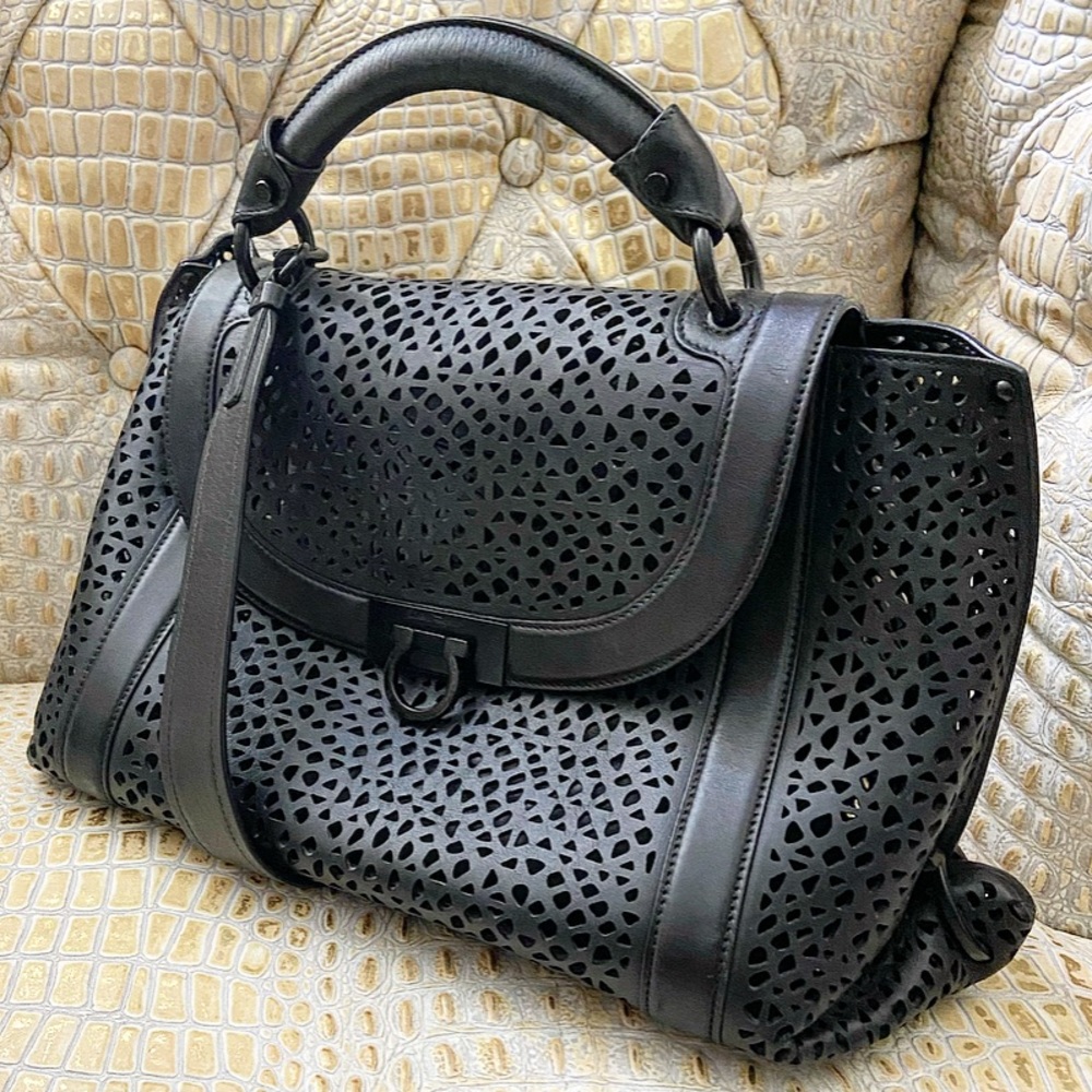 Salvatore Ferragamo Laser Cut Soft Sofia in Nero